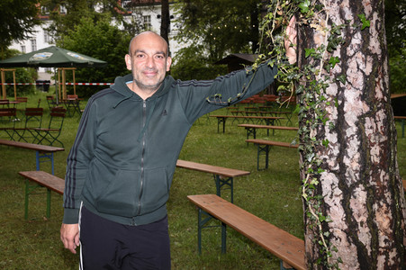 Auftritt von Django Asül in Haar