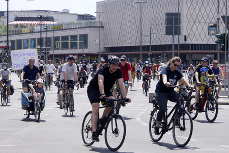 Fahrrad-Demo 'Verkehrswende jetzt' in Berlin
