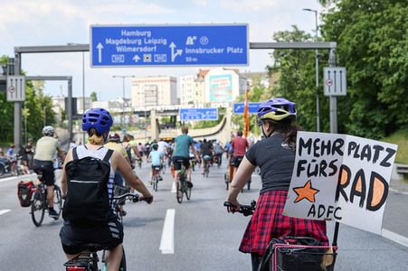 Fahrrad-Demo 'Verkehrswende jetzt' in Berlin