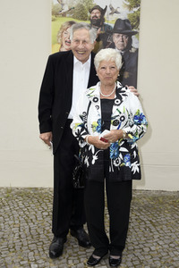 Theaterpremiere 'Winterrose' in Berlin