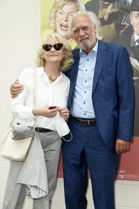 Theaterpremiere 'Winterrose' in Berlin