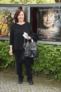 Theaterpremiere 'Winterrose' in Berlin