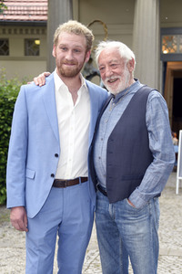 Theaterpremiere 'Winterrose' in Berlin