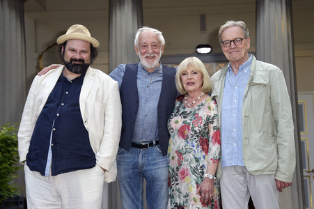 Theaterpremiere 'Winterrose' in Berlin