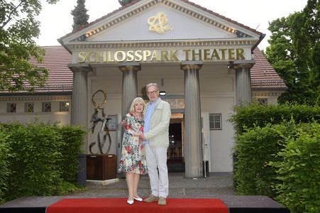 Theaterpremiere 'Winterrose' in Berlin