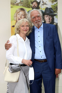 Theaterpremiere 'Winterrose' in Berlin