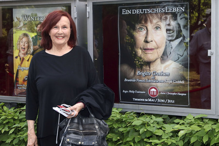 Theaterpremiere 'Winterrose' in Berlin