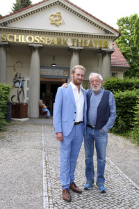 Theaterpremiere 'Winterrose' in Berlin