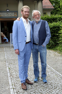 Theaterpremiere 'Winterrose' in Berlin