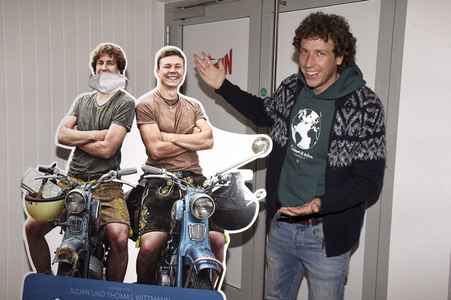 Filmscreening 'Ausgrissn! In der Lederhosn nach Las Vegas' in Aschheim