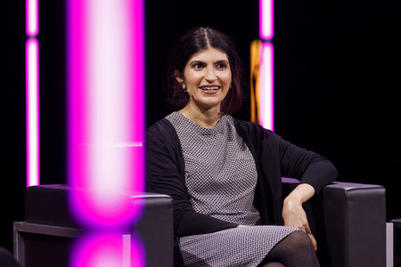 Miryam Schellbach und Shida Bazyar auf der lit.Cologne 2021 in Köln