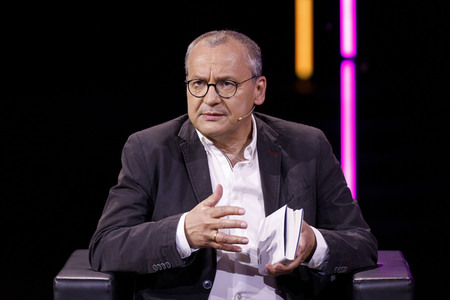 Benedict Wells, Knut Elstermann und Thees Uhlmann auf der lit.Cologne 2021 in Köln