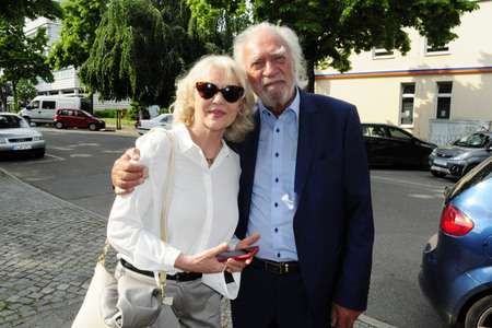 Theaterpremiere 'Winterrose' in Berlin