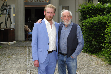 Theaterpremiere 'Winterrose' in Berlin