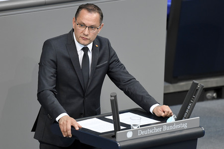 232. Sitzung des Deutschen Bundestages in Berlin