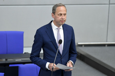 232. Sitzung des Deutschen Bundestages in Berlin