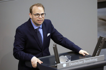 233. Sitzung des Deutschen Bundestages in Berlin