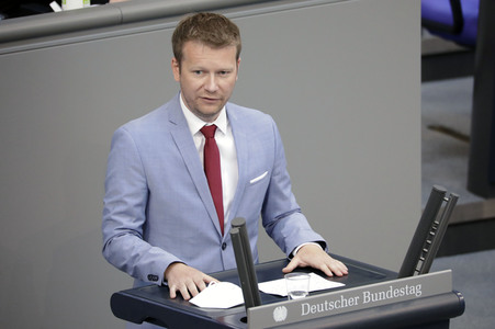 233. Sitzung des Deutschen Bundestages in Berlin