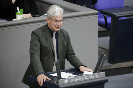 233. Sitzung des Deutschen Bundestages in Berlin