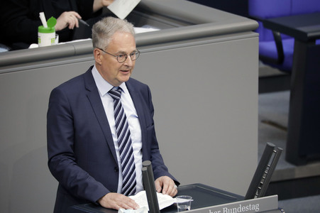 233. Sitzung des Deutschen Bundestages in Berlin