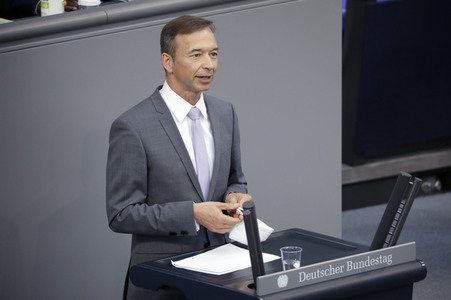 233. Sitzung des Deutschen Bundestages in Berlin