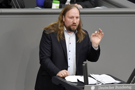 233. Sitzung des Deutschen Bundestages in Berlin