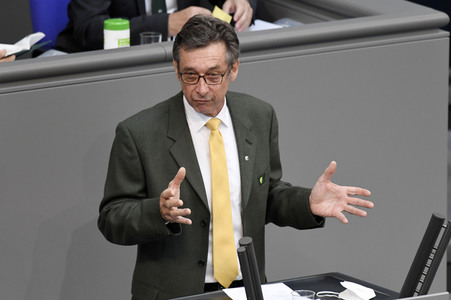 233. Sitzung des Deutschen Bundestages in Berlin