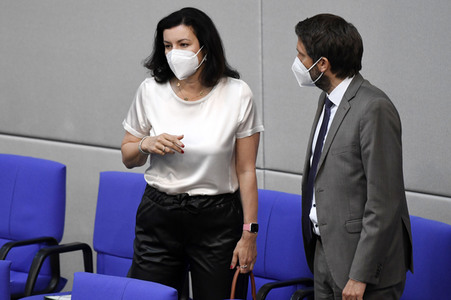 233. Sitzung des Deutschen Bundestages in Berlin