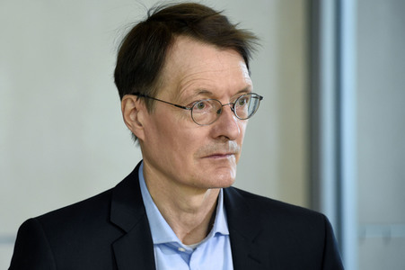 233. Sitzung des Deutschen Bundestages in Berlin