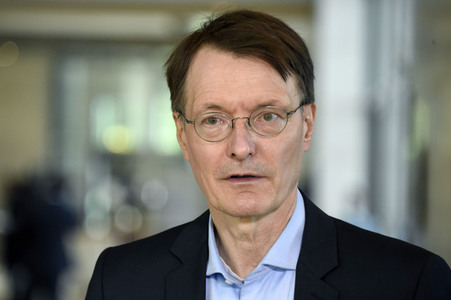 233. Sitzung des Deutschen Bundestages in Berlin