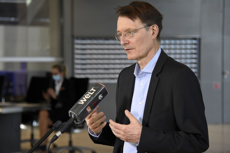 233. Sitzung des Deutschen Bundestages in Berlin