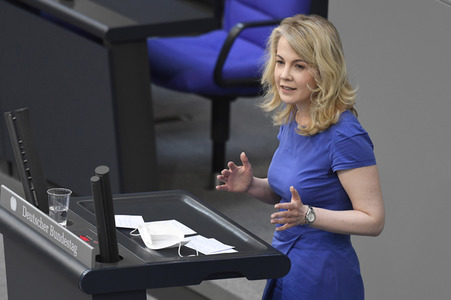 233. Sitzung des Deutschen Bundestages in Berlin