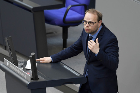 233. Sitzung des Deutschen Bundestages in Berlin