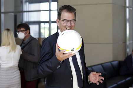 234. Sitzung des Deutschen Bundestages in Berlin