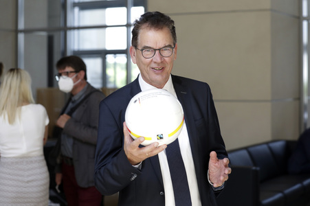 234. Sitzung des Deutschen Bundestages in Berlin