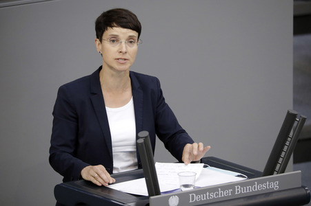 234. Sitzung des Deutschen Bundestages in Berlin