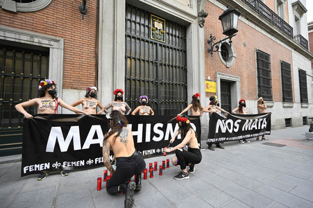 Femen Protest für die Freilassung von Juana Rivas in Madrid
