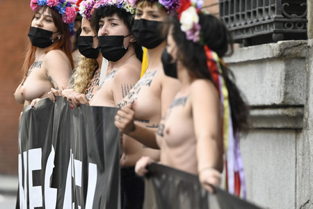 Femen Protest für die Freilassung von Juana Rivas in Madrid