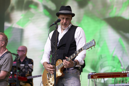 Konzert von Fury in the Slaughterhouse in Hannover