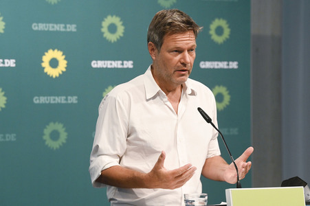 Pressekonferenz mit Robert Habeck in Berlin