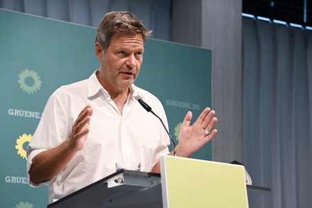 Pressekonferenz mit Robert Habeck in Berlin