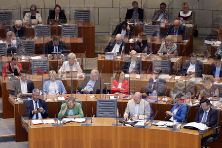 131. Plenarsitzung des Landtags von NRW in Düsseldorf