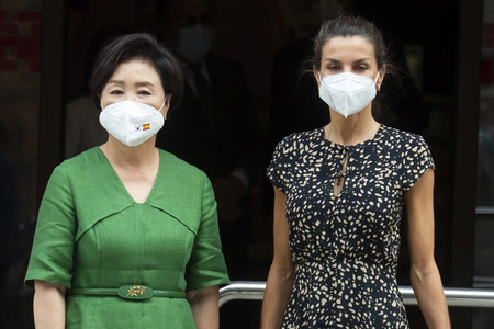 Kim Jung-Sook und Königin Letizia besuchen ONCE in Madrid
