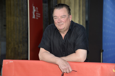 Filmpremiere 'Nebenan', Berlinale 2021