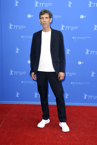 Filmpremiere 'Nebenan', Berlinale 2021