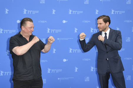 Filmpremiere 'Nebenan', Berlinale 2021