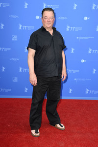 Filmpremiere 'Nebenan', Berlinale 2021