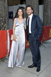 Filmpremiere 'Nebenan', Berlinale 2021