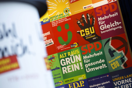 Ausstellung 'Wähl mich! Parteien plakatieren' in Bonn