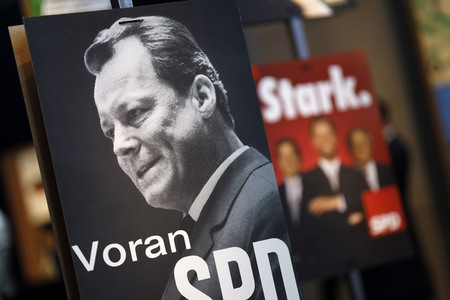 Ausstellung 'Wähl mich! Parteien plakatieren' in Bonn